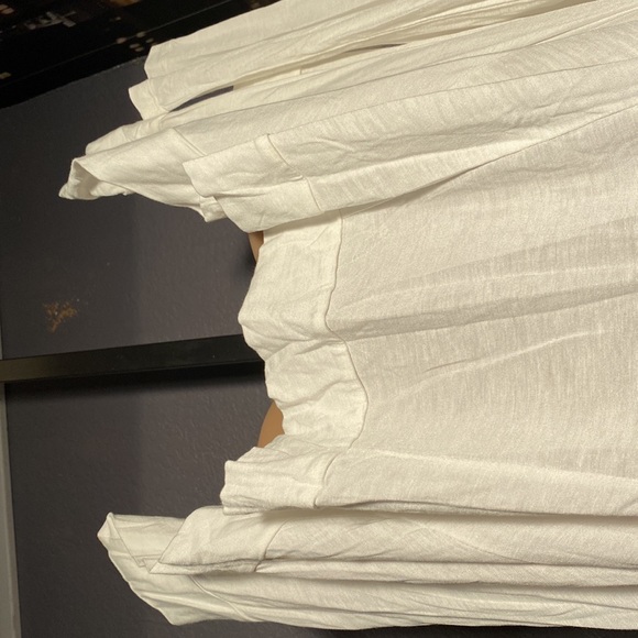 ROCK & REPUBLIC - tee: asymmetric thin rayon l/s w embellished studded neck - L - Picture 12 of 16